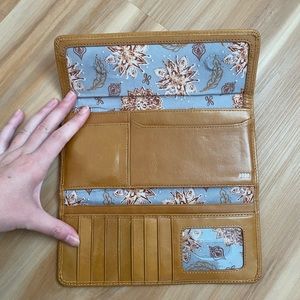 HOBO leather wallet BRAND NEW